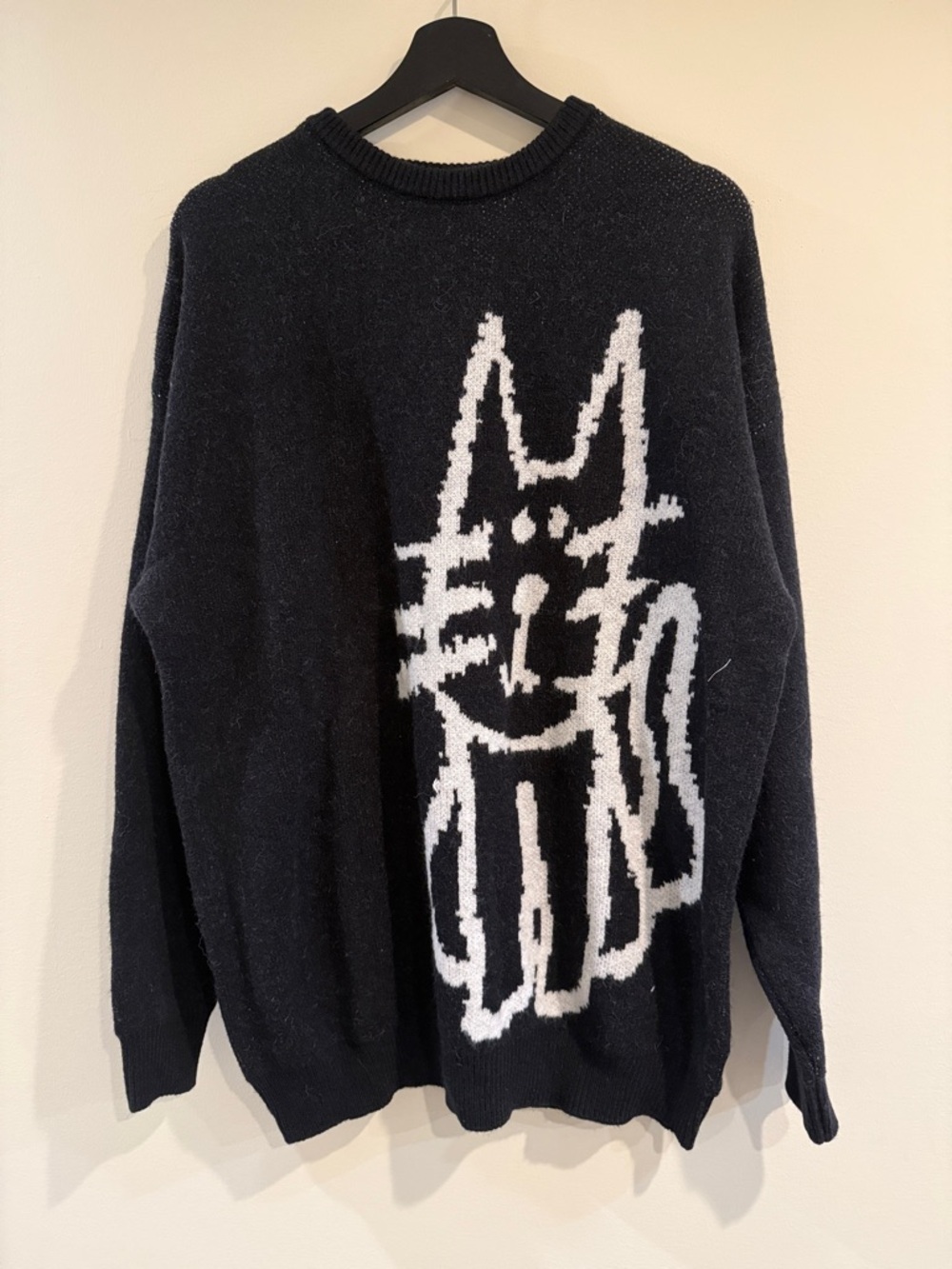 Vintage Black Crewneck Sweater with White Cat Motif